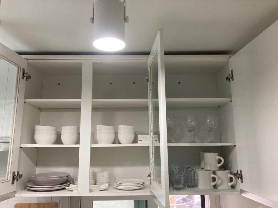Sunnyside House/ Hongik St. Exite 5~7 3min Holiday home