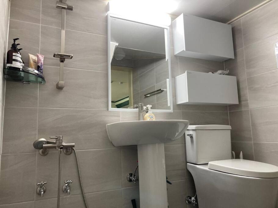Holiday home Sunnyside House/ Hongik St. Exite 5~7 3min